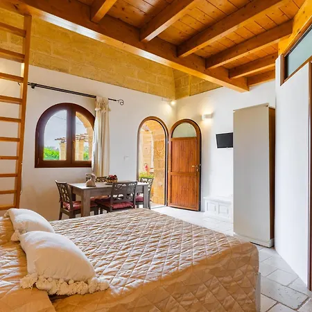 Dimora Soleda Апартаменты Торре-Сан-Джованни-Удженто